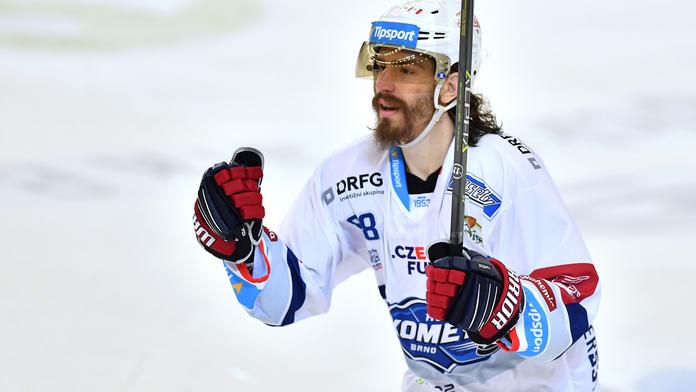 Velký návrat. Do Komety se vrací kanonýr Peter Mueller