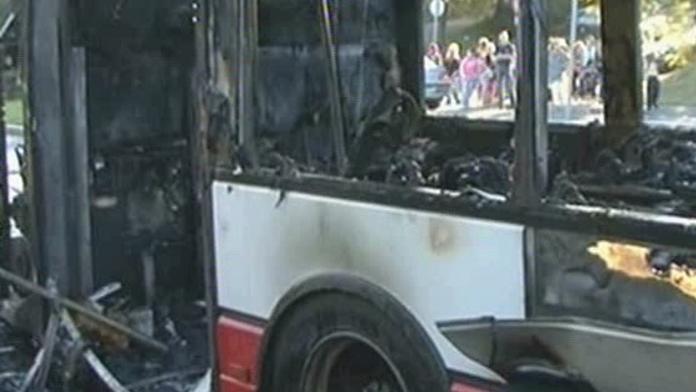 V Praze hořel již třetí autobus