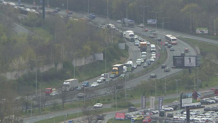 Stovky lidí budou u silnic číhat na řidiče. Ale nemusíte se jich bát