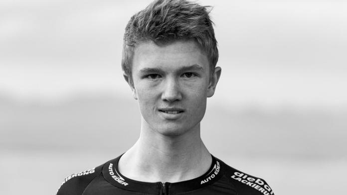 Tragická nehoda sedmnáctiletého cyklisty, při tréninku ho srazilo auto