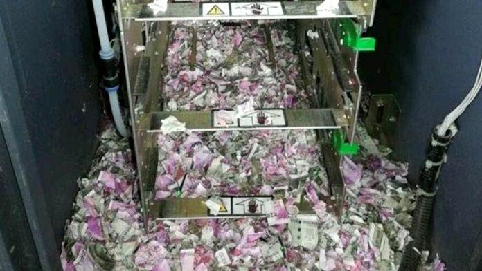 400 tisíc v trapu! Do bankomatu vlezly krysy a zničily bankovky