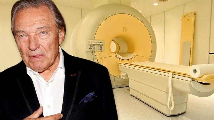 SLÁVA! Karel Gott se cítí lépe, dokonce už přijímá návštěvy!