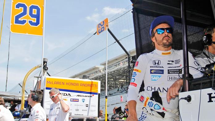 Alonso ukázal v Indianapolisu drápky: Ve 3. tréninku byl ČTVRTÝ