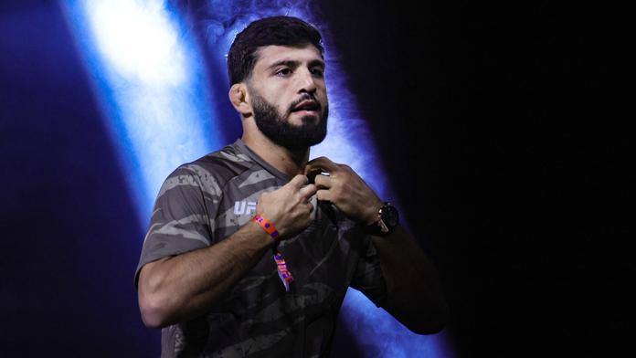 Hvězda UFC dostala distanc za potyčku s fanouškem. Zaplatí i tučnou pokutu