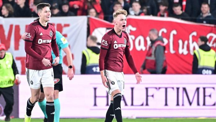 Na penaltu jsem si věřil. Jsme extrémně silní v těžkých zápasech, říká Karabec