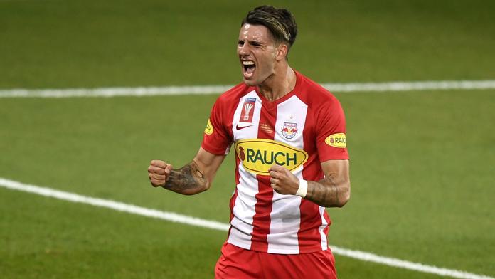 O tomhle borci ještě uslyšíme. 19letý talent předvedl parádní pumelici