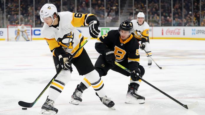 Pittsburgh smázl třígólové vedení Bostonu. Trefil se Pastrňák i Simon