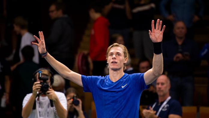 Shapovalov prolomil smůlu, nelichotivý rekord zůstal nepokořen