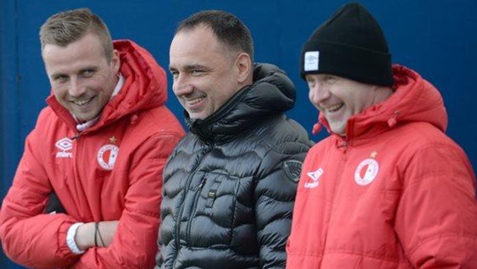 Příprava: Slavia složila čínského mistra, Sparta musela obracet