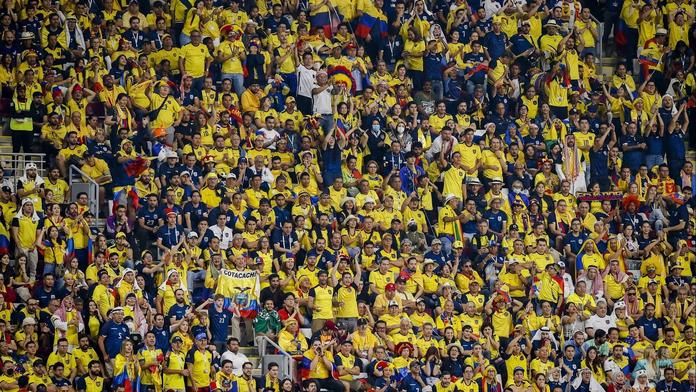 'My chceme pivo,' skandovali ekvádorští fanoušci. Jejich svaz teď šetří FIFA