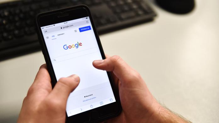 Google varuje před promyšleným podvodem. Můžete přijít o peníze