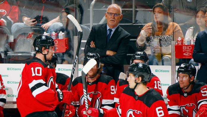 Češi mají v New Jersey nového trenéra. Devils do konce sezony povede asistent