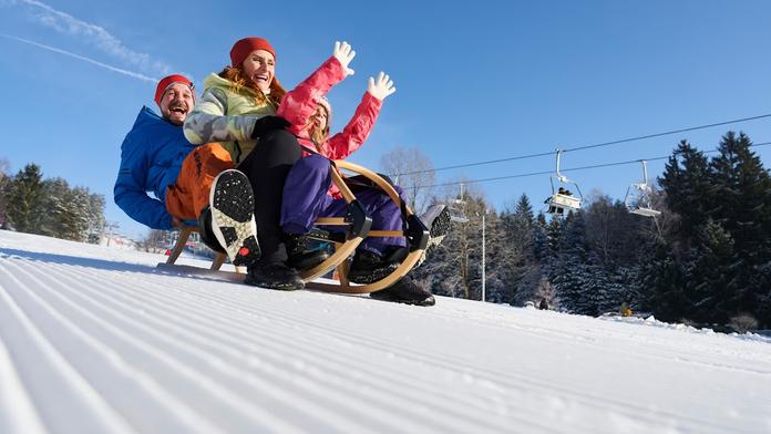 Zimní rodinná dovolená bez zdražení? To je Lipno!