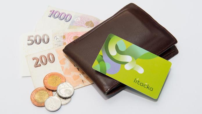 Koupili si jízdenku, přesto dostali pokutu! Kupony se nenačítají