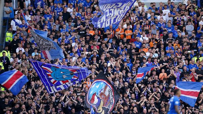 Fanoušci Rangers se po prohře v derby opět ukázali. Poprali se mezi sebou