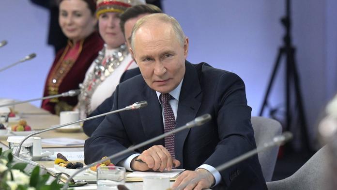 Konflikt na Ukrajině se chýlí ke konci, prohlásil Putin. Je prý ochoten jednat