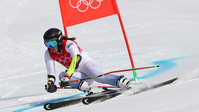 Obhajoba se nekoná. Shiffrinová spadla, vítězkou obřího slalomu je Hectorová