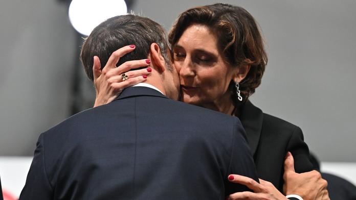 Macron šokoval fotkou s ministryní. Vypadají jako milenci, žasnou Francouzi