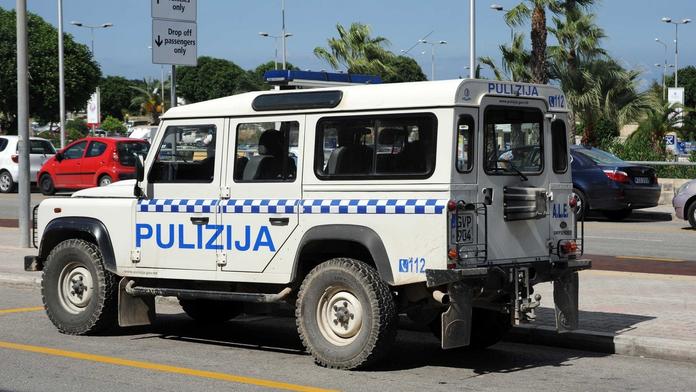 Trojice Slováků měla na Maltě unést krajana, násilím z něj mámili peníze