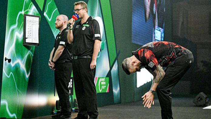 Cullen se vrátil ke svému konci na MS: Choval se jako h*jzl, řekl o přemožiteli