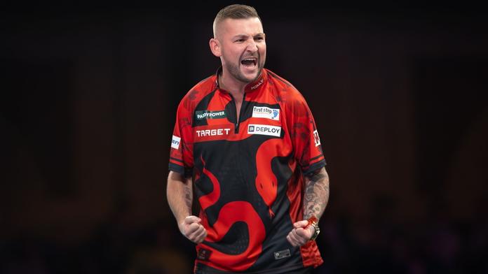 Otevřená zpověď Aspinalla: Léčí dartitis, před pár lety neměl ani peníze na vlak