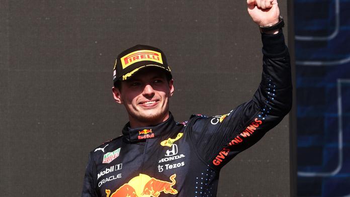 Hamilton naháněl Verstappena. Nizozemec vítězství ve VC USA uhájil