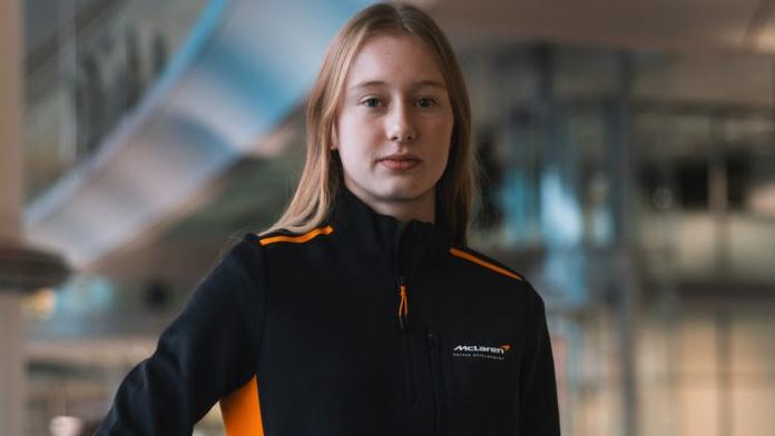 Dcera mistra světa F1 míří do závodní série. Jezdit bude pod českou vlajkou