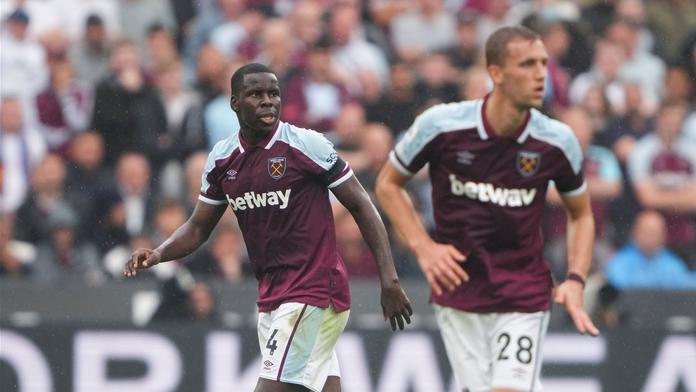 Rodinu Součkova spoluhráče přepadli. West Ham nabízí 700 tisíc za informace