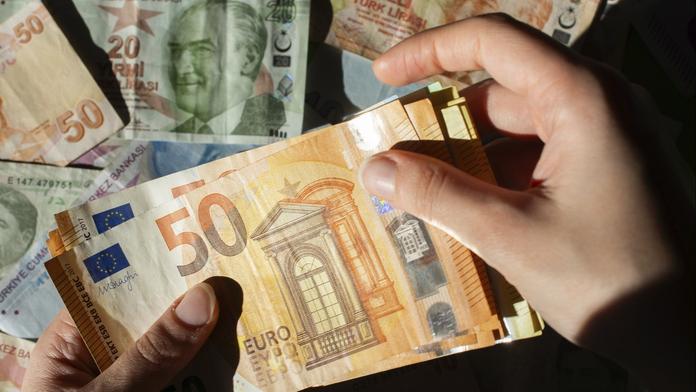 Svět čelí hrozbě, jaká tu ještě nikdy nebyla. Bojí se jí banky po celém světě