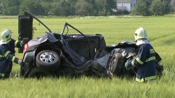 Auto vyletělo ze silnice, zahynuly dvě ženy