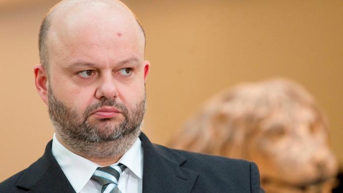 PRÁVO: Pecina chtěl do protikorupční policie dosadit svého člověka, potvrdil její šéf