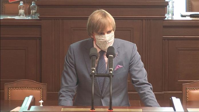 Poslanci opět řeší problematiku koronaviru, chtějí znát další postup vlády