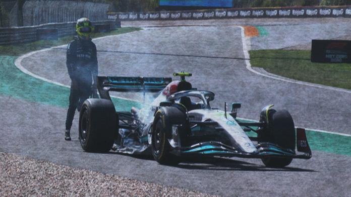 Jsem vděčný, že jsem naživu. Hamilton se vyjádřil k nehodě ve Spa