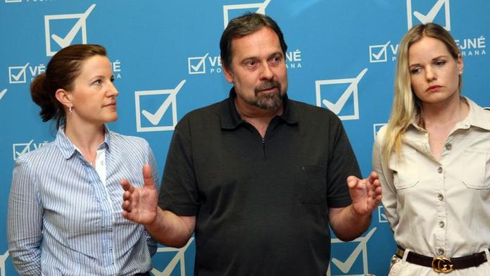 Vládu neohrozíme a musíme zabránit výhře ČSSD ve volbách, říká John