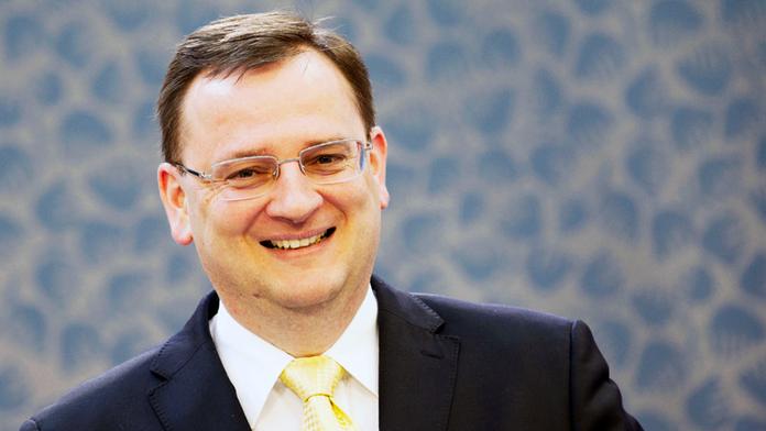 Nečas varuje: Lidé chtějí návrat komunistů