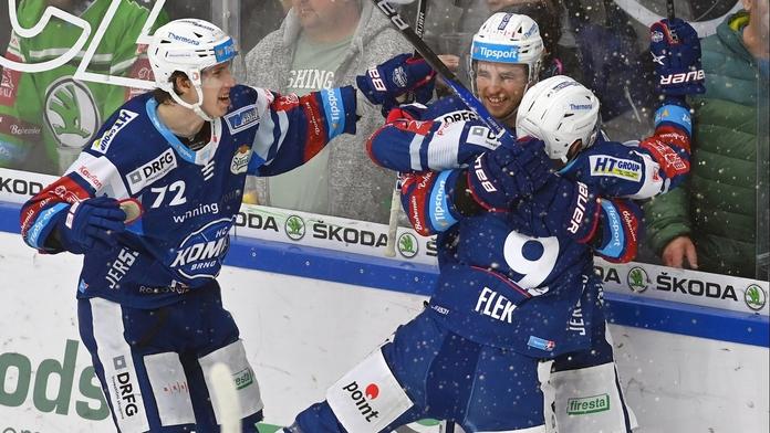Kometa rozdrtila Bruslaře a postupuje. Plzeň si vymodlila pátý zápas