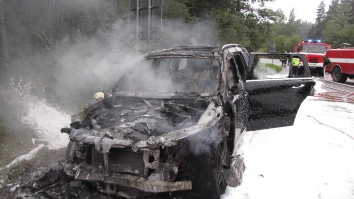 Hasiči varují: Špatně přístupné autobaterie jsou problém!