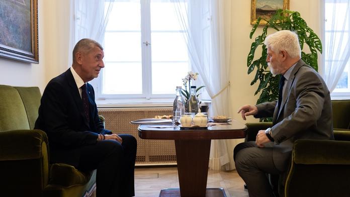 Pavel si pozval Babiše na kobereček. Trvá na vysvětlení střetu zájmů