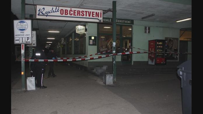 Brutální útok na nádraží! Muž rozbil jinému hlavu, ten zemřel