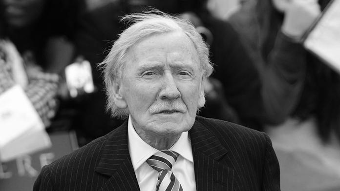 Fanoušci Harryho Pottera smutní. Zemřel Leslie Phillips, který řídil osud kouzelníků