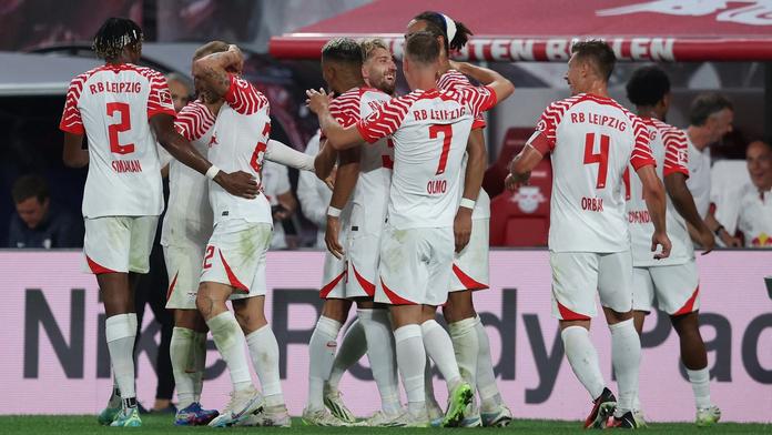 Lipsko muselo otáčet duel se Stuttgartem. Nakonec nasázelo pět gólů