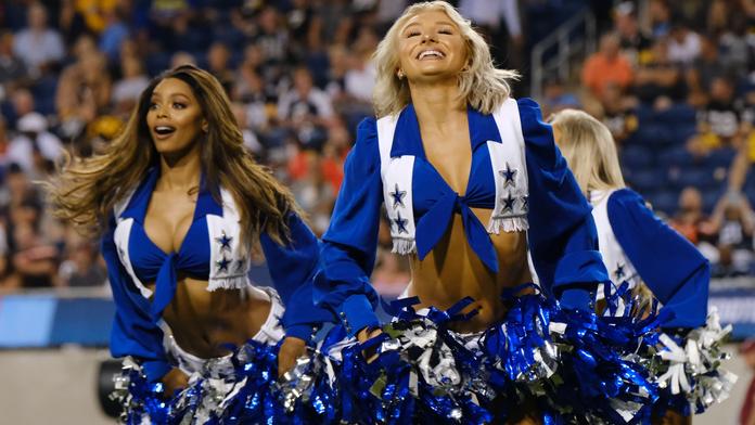 Dallas Cowboys zaplatili šmírovaným roztleskávačkám 51 milionů odškodné