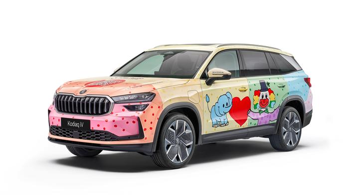Kodiaq pro Zdravotního klauna zdobí nový design. Navrhla ho sedmiletá Emma