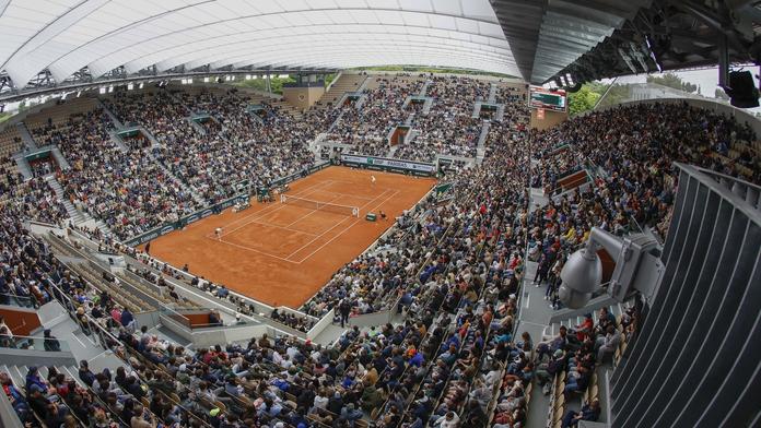 Žádný alkohol na kurtech. French Open obnovilo zákaz pro fanoušky