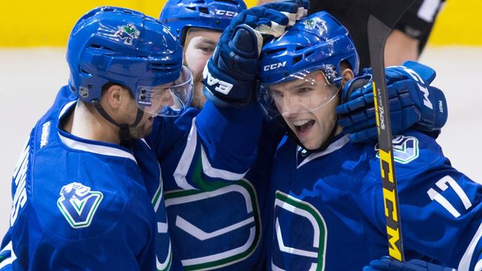 Vrbata neuspěl při nájezdech, přesto se s Vancouverem radoval