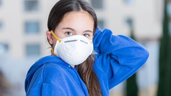 Lékárníci ukázali NÁVODY: Takhle se starejte o respirátory, aby vydržely