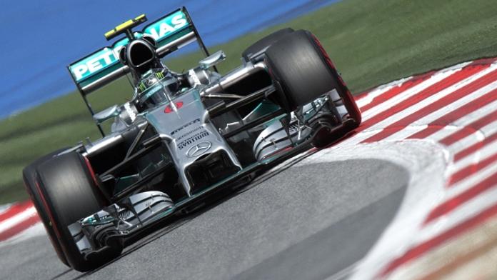Nic nového! Rosberg opět vítězí, Massa pole position nevyužil