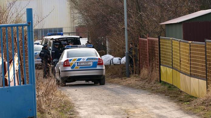 SEBEVRAH: Ukončil život na STROMĚ v cizí zahradě!