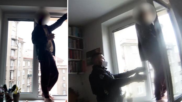 Muž stál v okně 4. patra a popíjel kávu. Policista zakročil