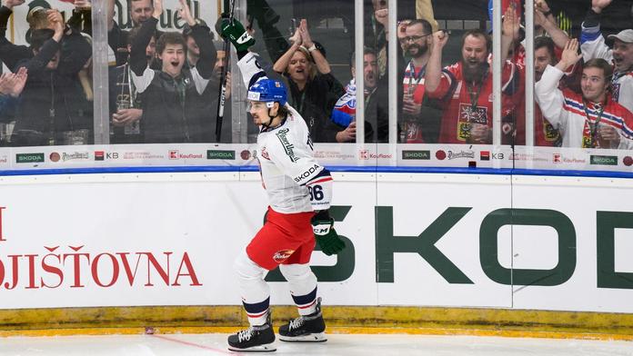David Tomášek slaví gól v reprezentačním dresu